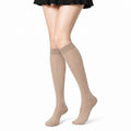 Chaussettes hautes 39-42 beige en maille côtelée style classique